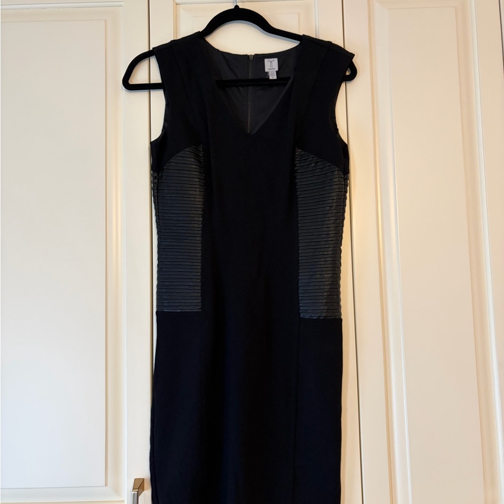 Tristan Black Sleeveless V-Neck Midi Dress